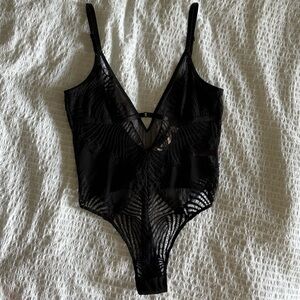 La Vie En Rose Black Lace Lingerie